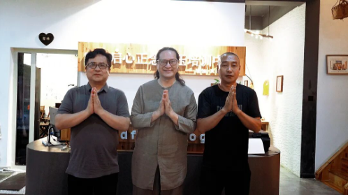 聚势华中，愈见未来 | 对话大咖：专访香港正念瑜伽学会会长黄耀光博士